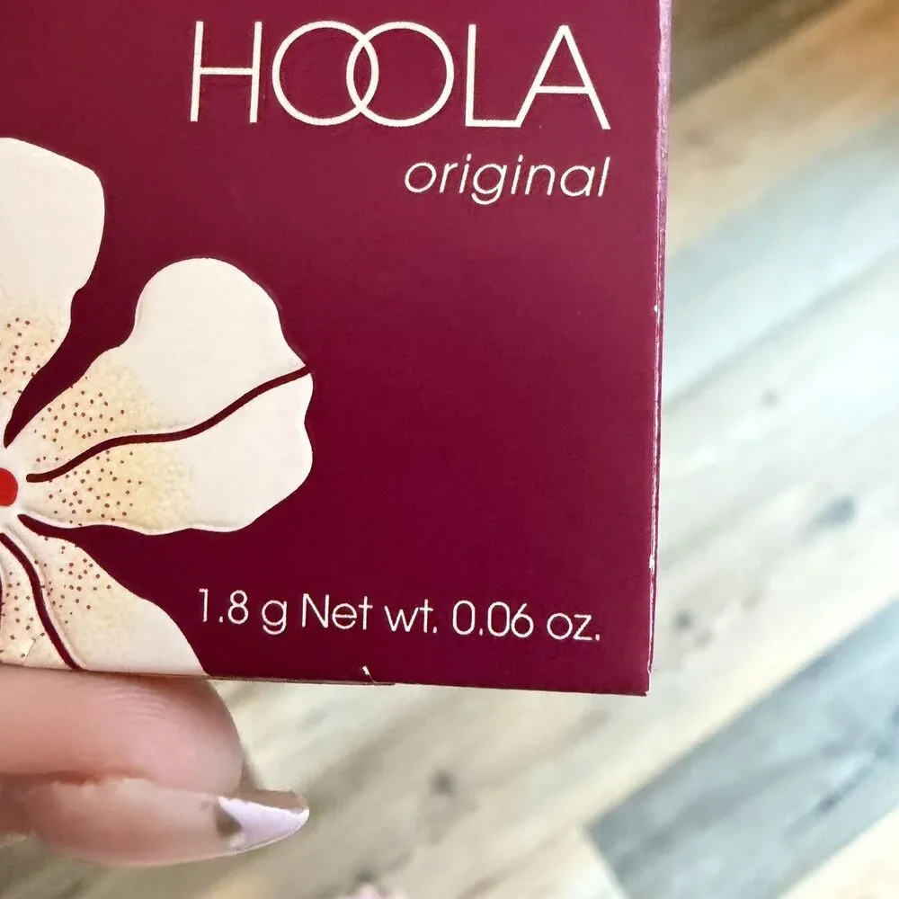 Benefit Hoola Original Powder Bronzer Mini 0.06 oz 1.8g Travel Size